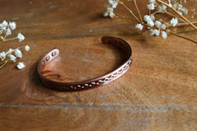 Load image into Gallery viewer, Copper Magnetic Bracelet www.karmaripon.co.uk