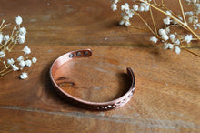 Load image into Gallery viewer, Copper Magnetic Bracelet www.karmaripon.co.uk