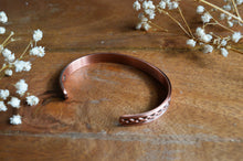 Load image into Gallery viewer, Copper Magnetic Bracelet www.karmaripon.co.uk