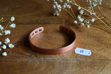 Load image into Gallery viewer, Copper Magnetic Bracelet www.karmaripon.co.uk