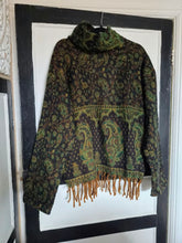 Load image into Gallery viewer, Cosy Fleece Jumper www.karmaripon.co.uk 