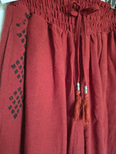 Load image into Gallery viewer, Tanvi dark blue Jute Trousers www.karmaripon.co.uk