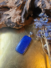 Load image into Gallery viewer, Lapis Lazuli Pendant set in 925 Silver www.karmaripon.co.uk