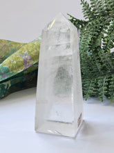Load image into Gallery viewer, Clear Quartz Crystal Point www.karmaripon.co.uk