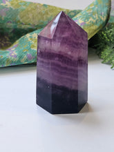 Load image into Gallery viewer, Fluorite Crystal Point www.karmaripon.co.uk