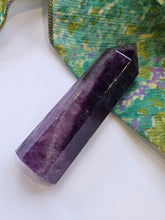 Load image into Gallery viewer, Fluorite Crystal Point www.karmaripon.co.uk