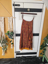 Load image into Gallery viewer, Short Market Dress UK 12-14