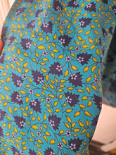 Load image into Gallery viewer, Repurposed Sari Shorts Uk 8