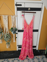 Load image into Gallery viewer, repurposed sari wrap skirt www.karmaripon.co.uk