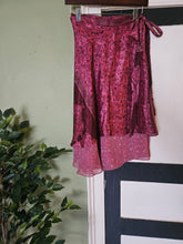 Load image into Gallery viewer, knee Length Reversible Repurposed Sari Wrap skirt UK 8-16