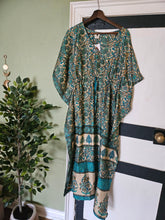 Load image into Gallery viewer, Repurposed Sari Kaftan UK 10-16