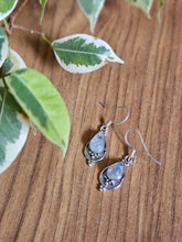 Load image into Gallery viewer, Moonstone Earrings set in 925 Silver www.karmaripon.co.uk