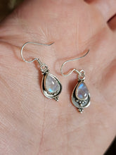 Load image into Gallery viewer, Moonstone Earrings set in 925 Silver www.karmaripon.co.uk