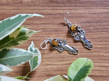 Load image into Gallery viewer, Tiger Eye Drop Earrings www.karmaripon.co.uk