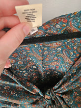 Load image into Gallery viewer, Repurposed Sari Butterfly Top www.karmaripon.co.uk