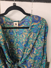 Load image into Gallery viewer, Cuffed Sleeve Butterfly Top www.karmaripon.co.uk
