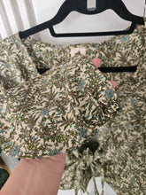 Load image into Gallery viewer, Cuffed Sleeve Butterfly Top www.karmaripon.co.uk
