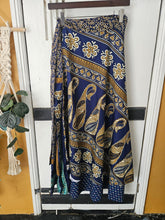 Load image into Gallery viewer, Cotton Block print Trousers ww.karmaripon.co.uk