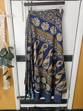 Load image into Gallery viewer, Cotton Block print Trousers ww.karmaripon.co.uk