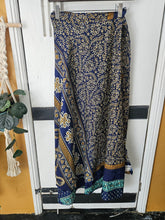 Load image into Gallery viewer, Cotton Block print Trousers ww.karmaripon.co.uk