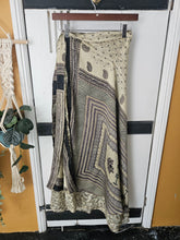 Load image into Gallery viewer, Cotton Block print Trousers ww.karmaripon.co.uk