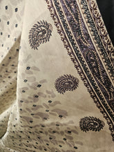 Load image into Gallery viewer, Cotton Block print Trousers ww.karmaripon.co.uk