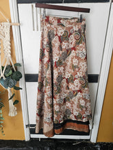 Load image into Gallery viewer, Cotton Block print Trousers ww.karmaripon.co.uk