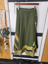 Load image into Gallery viewer, Cotton Block print Trousers ww.karmaripon.co.uk