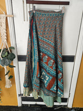 Load image into Gallery viewer, Cotton Block print Trousers ww.karmaripon.co.uk