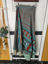 Load image into Gallery viewer, Cotton Block print Trousers ww.karmaripon.co.uk