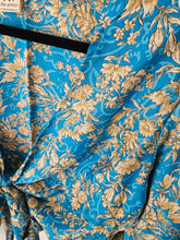 Load image into Gallery viewer, Repurposed Sari Butterfly Top www.karmaripon.co.uk