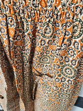 Load image into Gallery viewer, Cotton Block print Trousers ww.karmaripon.co.uk