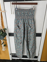 Load image into Gallery viewer, Cotton Block print Trousers ww.karmaripon.co.uk