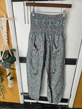 Load image into Gallery viewer, Cotton Block print Trousers ww.karmaripon.co.uk
