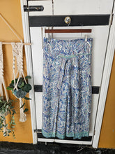 Load image into Gallery viewer, Sari Fisherman Trousers ww.karmaripon.co.uk
