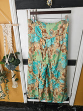 Load image into Gallery viewer, Sari Fisherman Trousers ww.karmaripon.co.uk