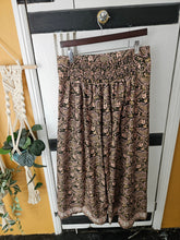 Load image into Gallery viewer, Sari Fisherman Trousers ww.karmaripon.co.uk