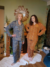Load image into Gallery viewer, Sari Pyjamas in Blue, Green or Orange
www.karmaripon.co.uk