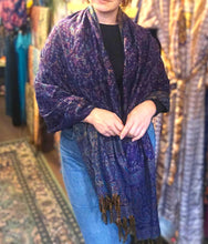 Load image into Gallery viewer, Warm indian shawl with tassels www.karmaripon.co.uk