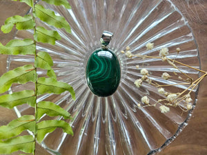Malachite Pendant www.karmaripon.co.uk