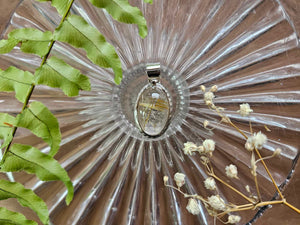 Rulitated quartz pendant www.karmaripon.co.uk