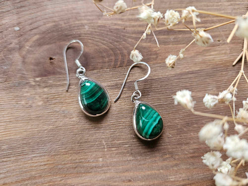 Malachite Earrings WWW.karmaripon.co.uk