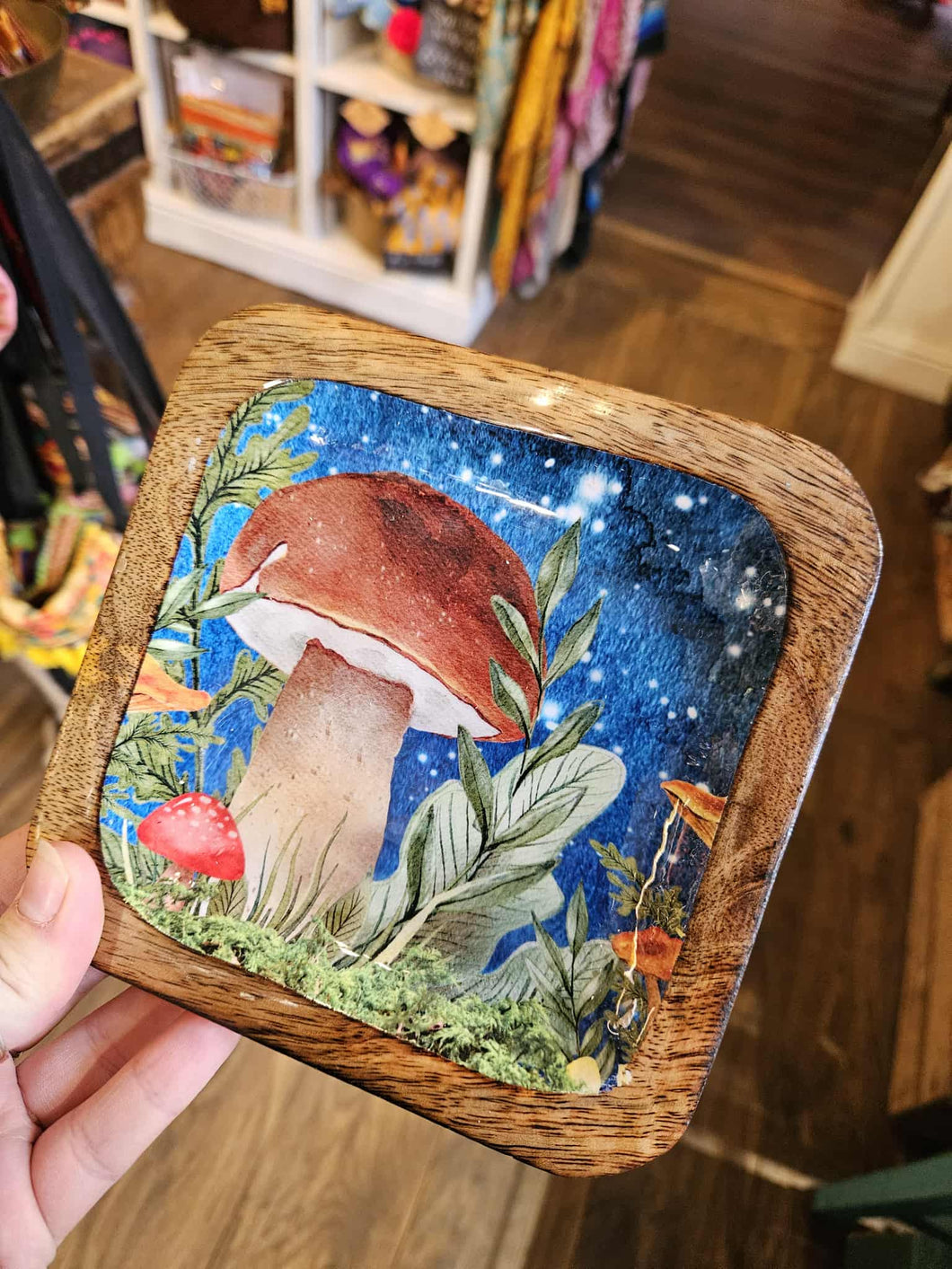 Mushroom wooden trinket tray www.karmaripon.co.uk