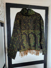 Load image into Gallery viewer, Cosy Fleece Jumper www.karmaripon.co.uk 