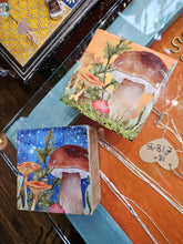 Load image into Gallery viewer, Small Wooden Mushroom Boxes