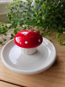 Mushroom ash catcher www.karmaripon.co.uk