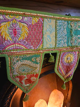 Load image into Gallery viewer, Touran www.karmaripon.co.uk