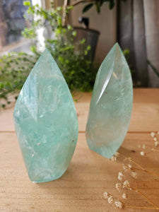 Green Fluorite Flame www.karmaripon.co.uk