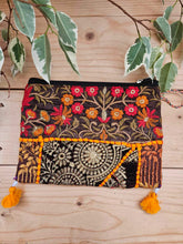 Load image into Gallery viewer, Bandhan Makeup Bag www.karmaripon.co.uk