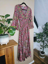 Load image into Gallery viewer, Pink Toned Safed Dress www.karmaripon.co.uk